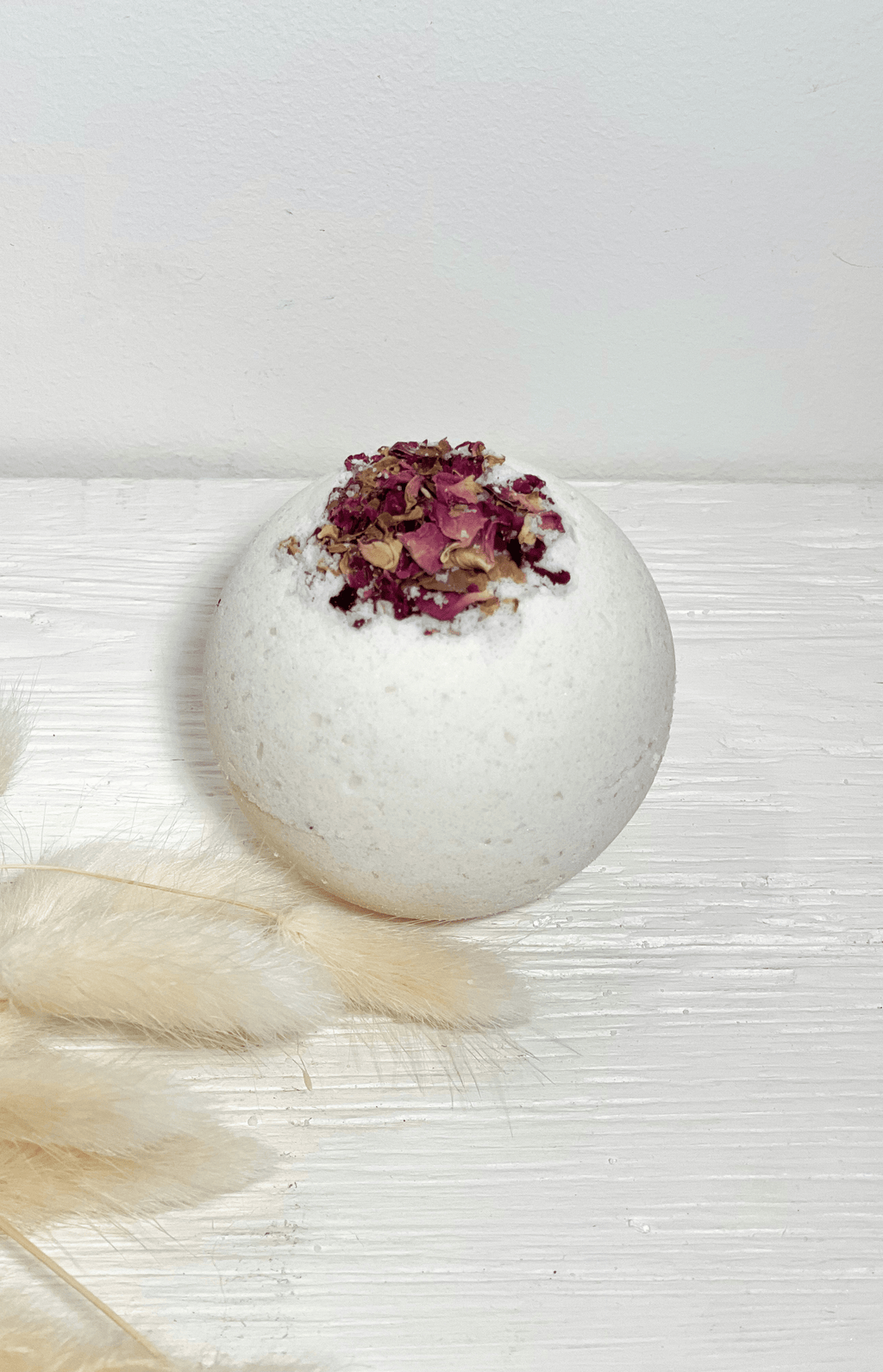 Ivy Lynne Home Tropical bath bomb Tropical Bath Bomb